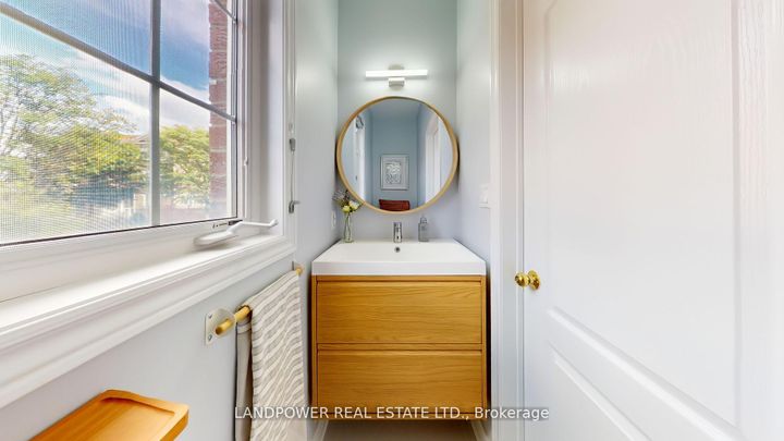 Photo 17 at 6 Pyneside Street, Cornell, Markham