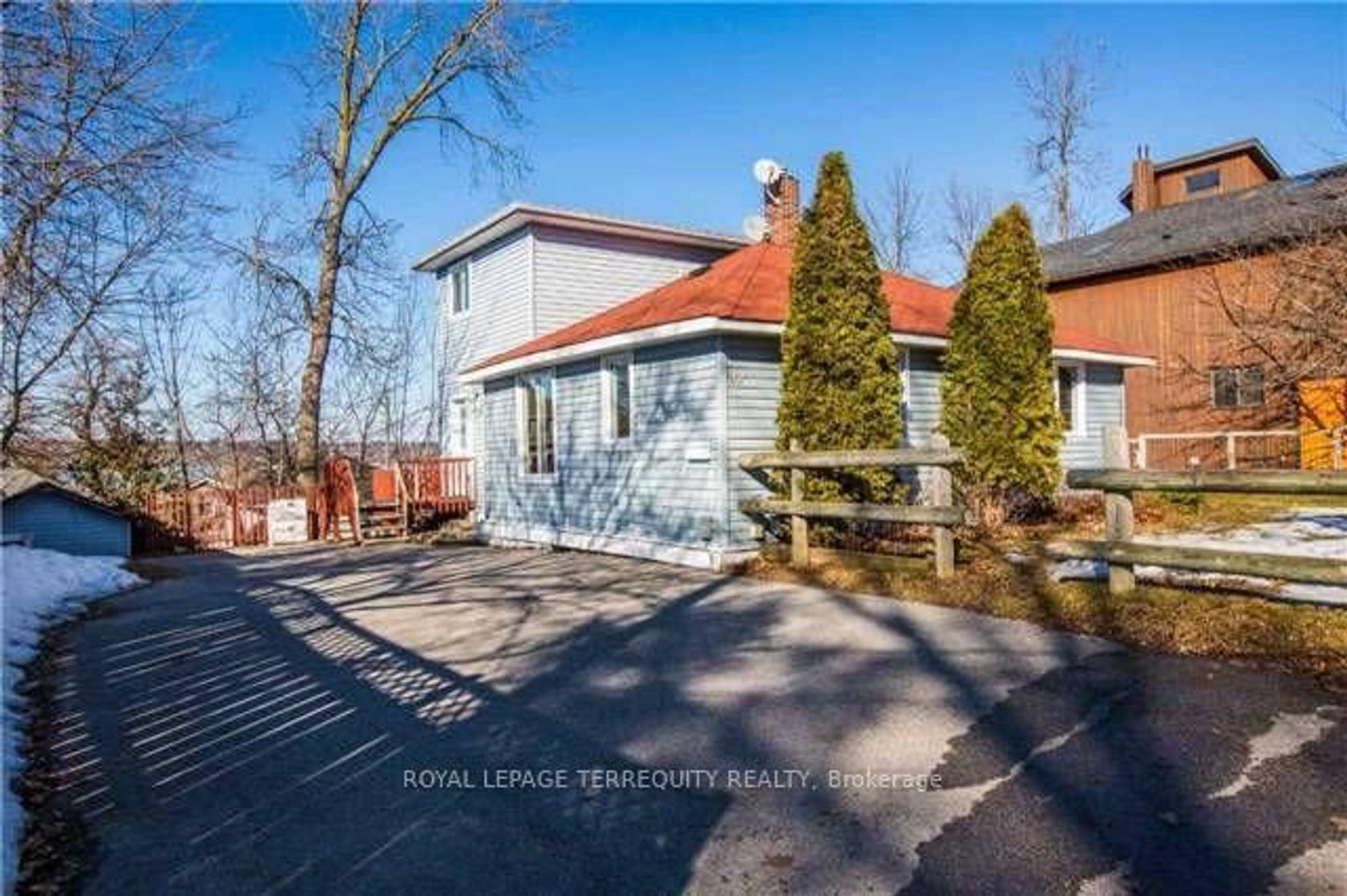 40 Brennan Avenue, South Shore, Barrie photo 9