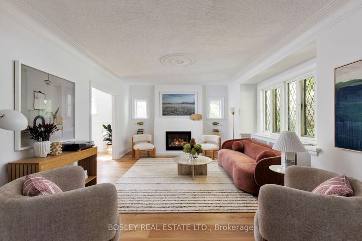 Photo 3 at 511 Riverside Drive, Lambton Baby Point, Toronto