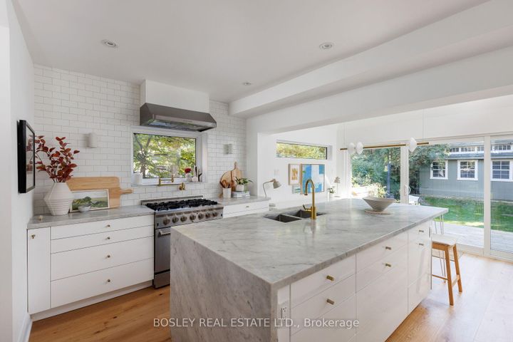 Photo 11 at 511 Riverside Drive, Lambton Baby Point, Toronto