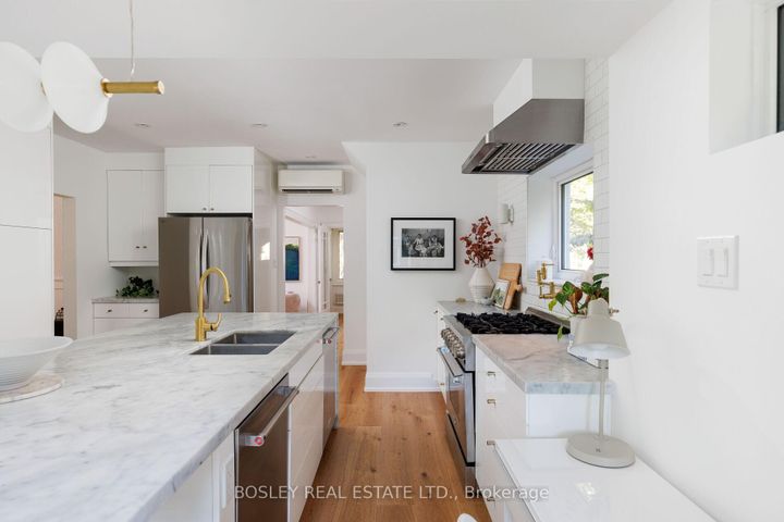 Photo 13 at 511 Riverside Drive, Lambton Baby Point, Toronto