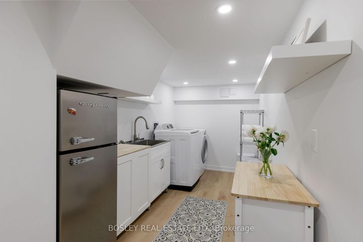 Photo 43 at 511 Riverside Drive, Lambton Baby Point, Toronto
