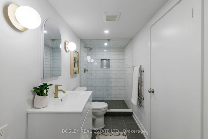 Photo 48 at 511 Riverside Drive, Lambton Baby Point, Toronto
