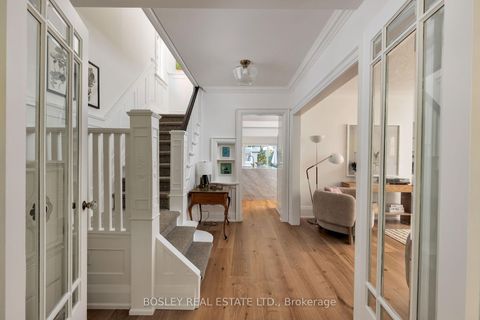 Photo 2 at 511 Riverside Drive, Lambton Baby Point, Toronto