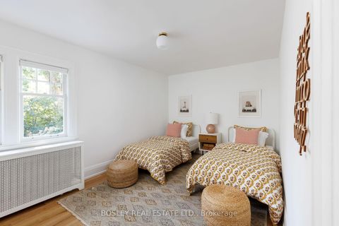 Photo 33 at 511 Riverside Drive, Lambton Baby Point, Toronto