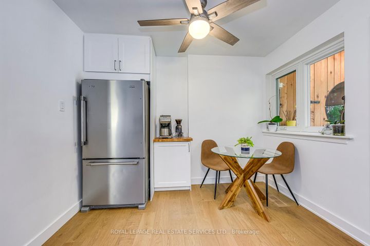 Photo 9 at 2257 Wiseman Court, Clarkson, Mississauga