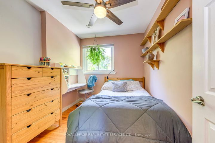 Photo 16 at 2257 Wiseman Court, Clarkson, Mississauga