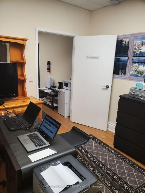 Photo 7 at 349 - 4750 Yonge Street S, Westgate, Toronto