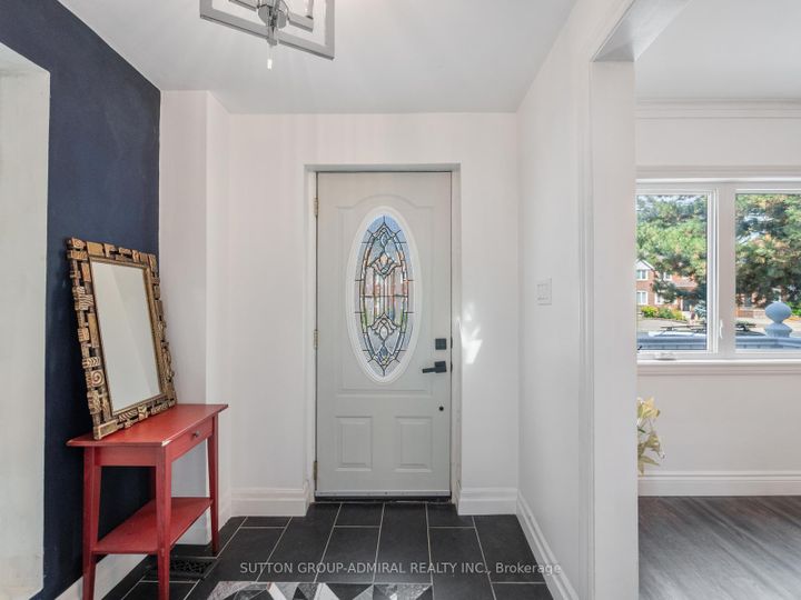 Photo 1 at 759 Eglinton Avenue E, Leaside, Toronto