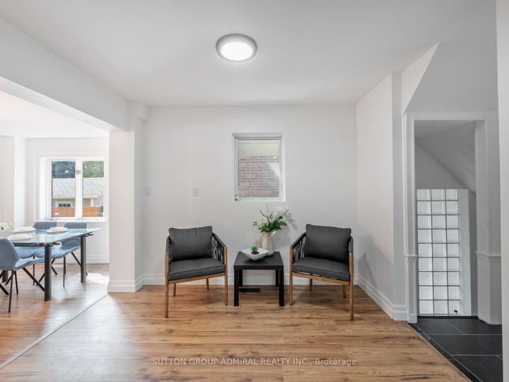 Photo 7 at 759 Eglinton Avenue E, Leaside, Toronto