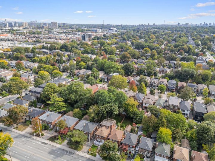 Photo 44 at 759 Eglinton Avenue E, Leaside, Toronto
