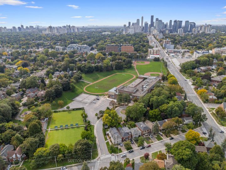 Photo 46 at 759 Eglinton Avenue E, Leaside, Toronto