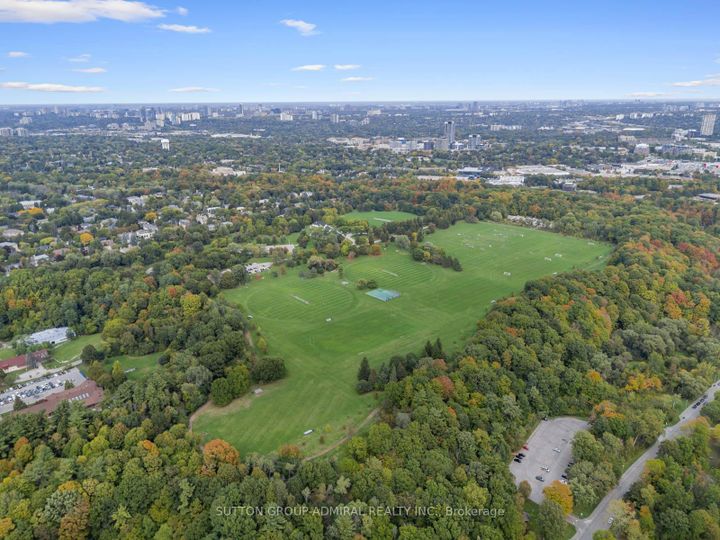 Photo 49 at 759 Eglinton Avenue E, Leaside, Toronto