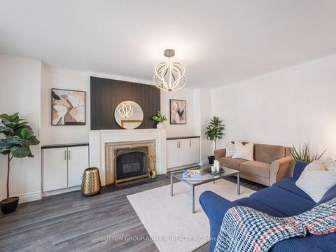 Photo 2 at 759 Eglinton Avenue E, Leaside, Toronto
