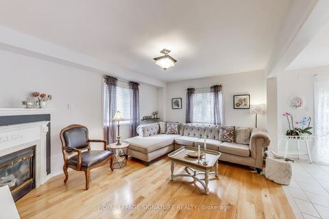 Photo 10 at 65 Red River Crescent, Woodland Hill, Newmarket
