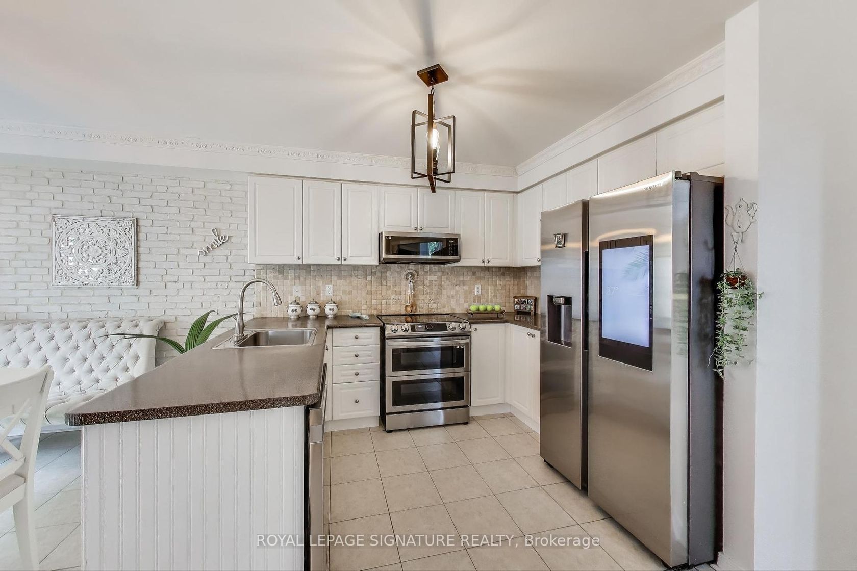65 Red River Crescent, Woodland Hill, Newmarket photo 8