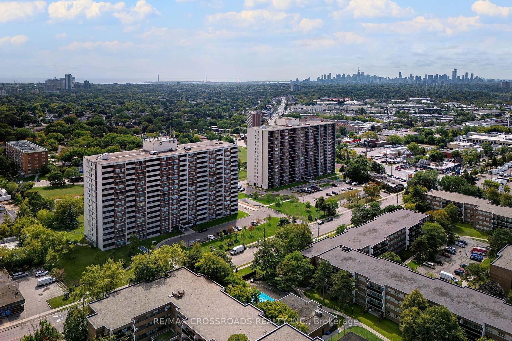 210 - 25 Sunrise Avenue, Victoria Village, Toronto 
