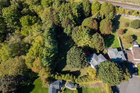 Photo 32 at 6 Andrew Court, Newcastle, Clarington