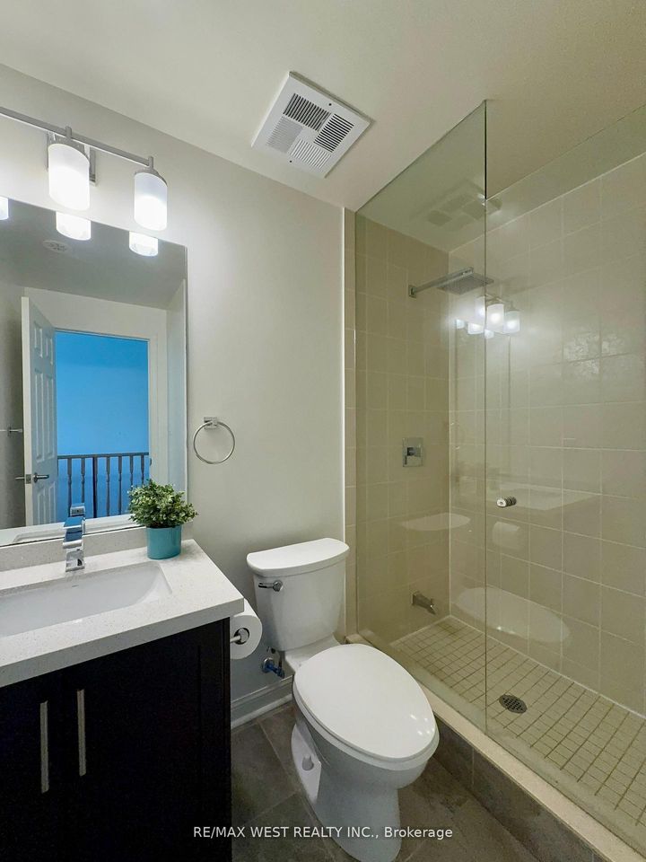 Photo 6 at 310 - 639 Lawrence Avenue W, Lawrence, Toronto