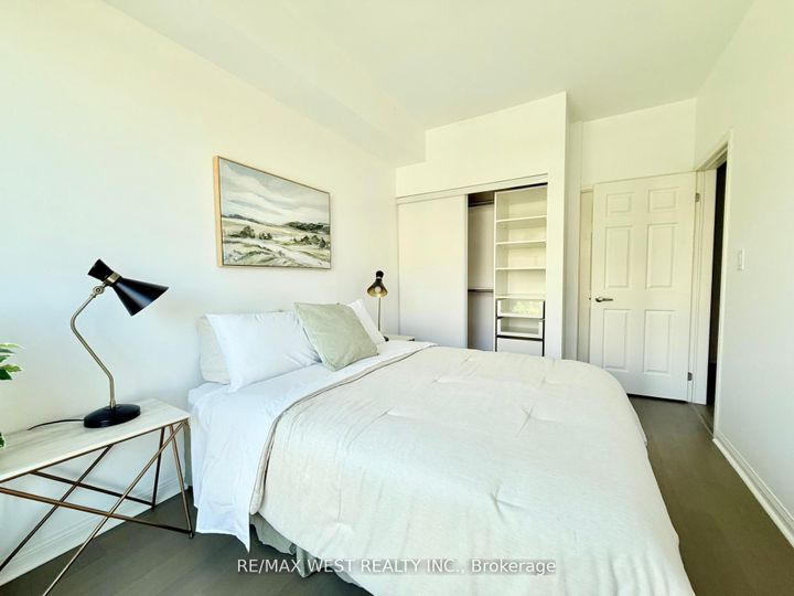 Photo 10 at 310 - 639 Lawrence Avenue W, Lawrence, Toronto