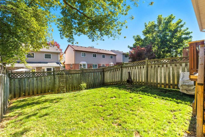 Photo 14 at 1094 Longbow Drive, Liverpool, Pickering