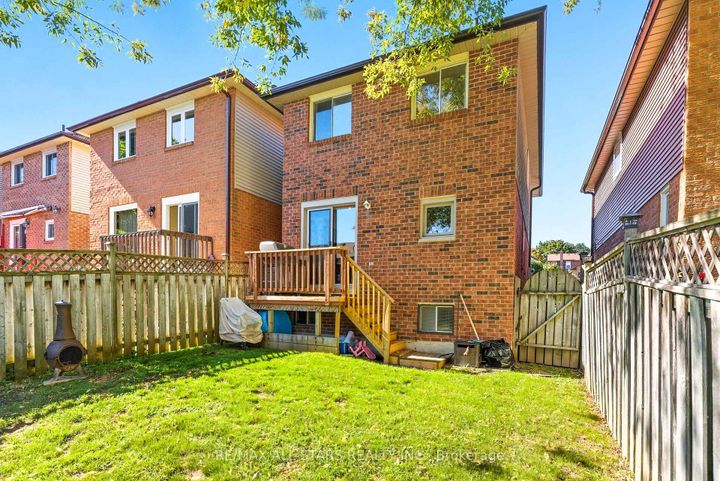 Photo 16 at 1094 Longbow Drive, Liverpool, Pickering