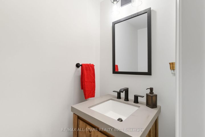 Photo 17 at 1094 Longbow Drive, Liverpool, Pickering