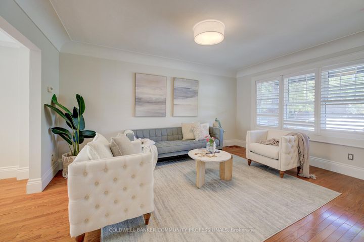 Photo 9 at 29 Linwood Avenue, Kirkendall, Hamilton