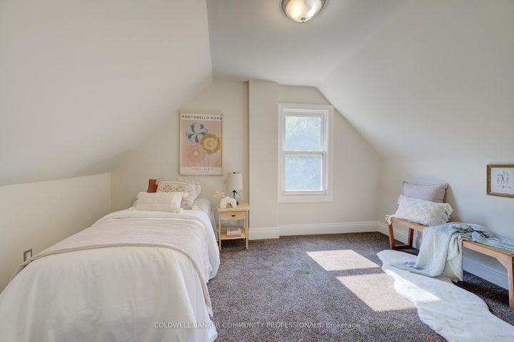 Photo 21 at 29 Linwood Avenue, Kirkendall, Hamilton