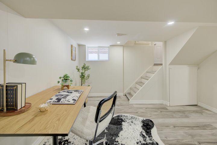 Photo 25 at 29 Linwood Avenue, Kirkendall, Hamilton