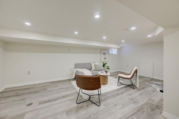 Photo 27 at 29 Linwood Avenue, Kirkendall, Hamilton
