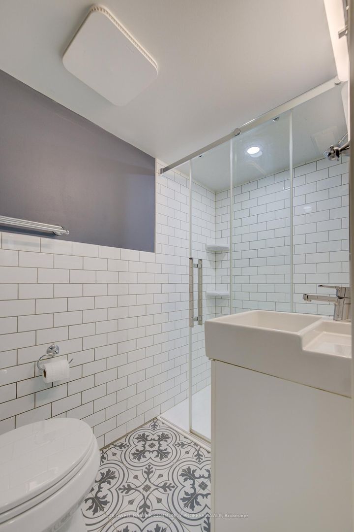 Photo 31 at 29 Linwood Avenue, Kirkendall, Hamilton