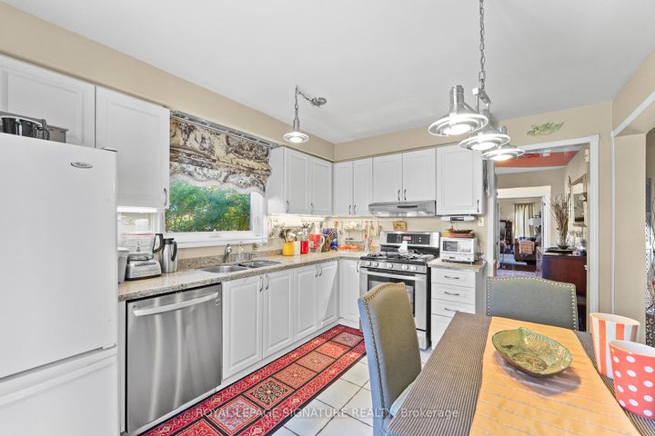 Photo 15 at 1556 Amberlea Road, Amberlea, Pickering