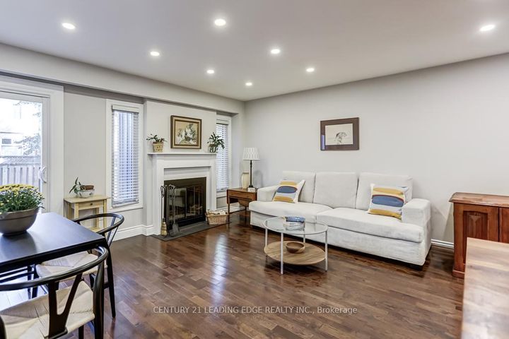 Photo 12 at 89 REGINALD Crescent, Markham Village, Markham