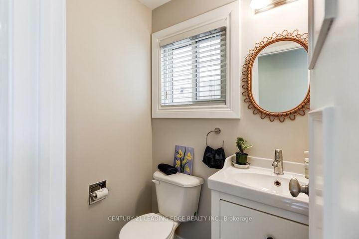 Photo 19 at 89 REGINALD Crescent, Markham Village, Markham