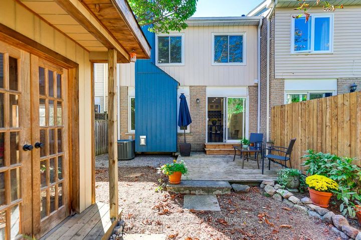 Photo 36 at 89 REGINALD Crescent, Markham Village, Markham