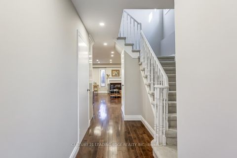 Photo 5 at 89 REGINALD Crescent, Markham Village, Markham