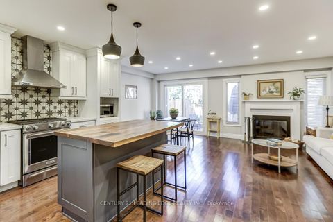 Photo 7 at 89 REGINALD Crescent, Markham Village, Markham