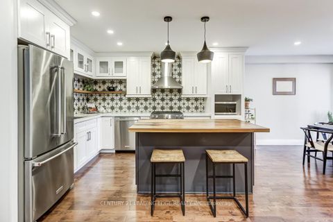 Photo 8 at 89 REGINALD Crescent, Markham Village, Markham
