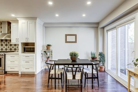 Photo 16 at 89 REGINALD Crescent, Markham Village, Markham