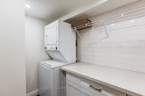 Photo 32 at 89 REGINALD Crescent, Markham Village, Markham