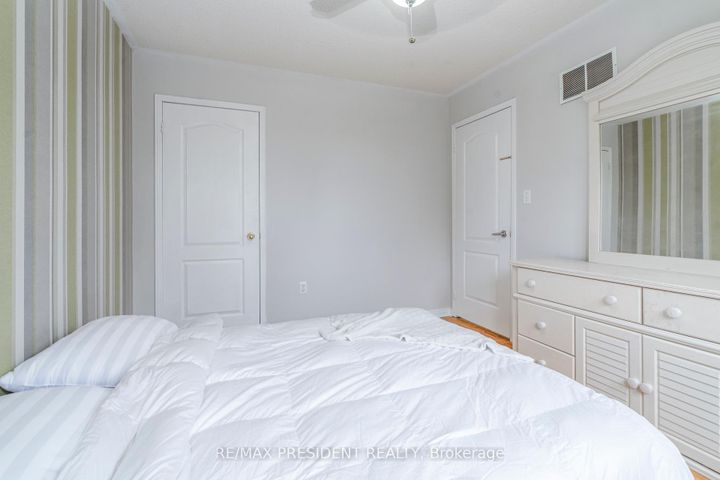 Photo 19 at 41 Rangeland Road, Wellington, Brampton