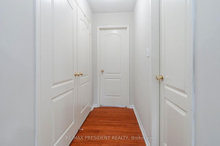 Photo 27 at 41 Rangeland Road, Wellington, Brampton