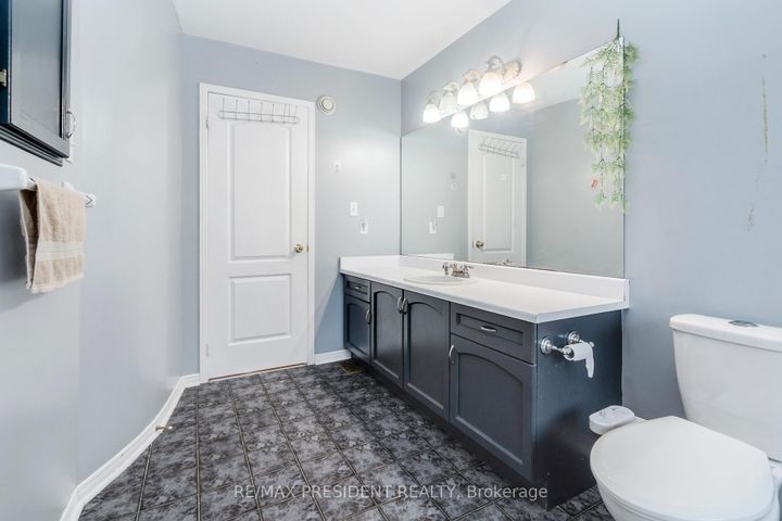 Photo 28 at 41 Rangeland Road, Wellington, Brampton