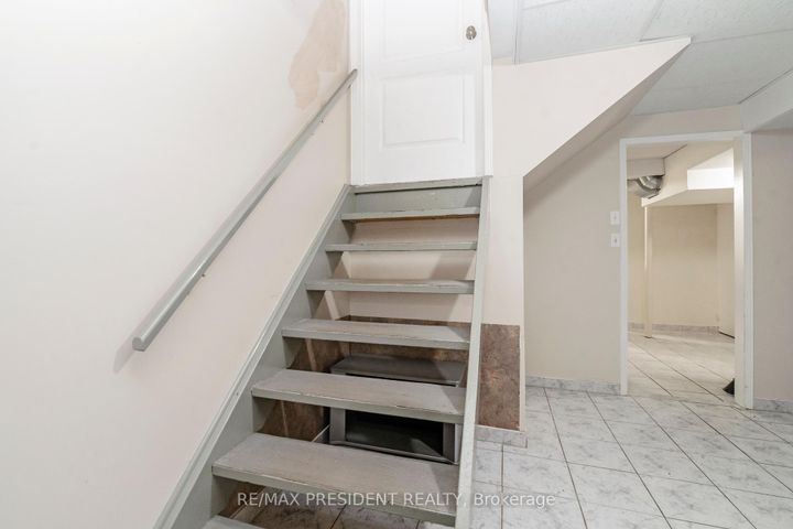 Photo 31 at 41 Rangeland Road, Wellington, Brampton