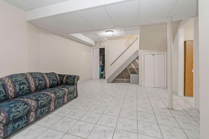 Photo 32 at 41 Rangeland Road, Wellington, Brampton