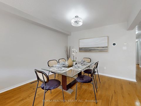 Photo 4 at 8 Coburg Crescent, Langstaff, Richmond Hill Photo 4 at 8 Coburg Crescent, Langstaff, Richmond Hill