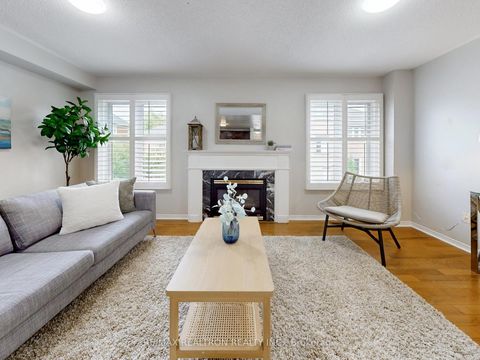 Photo 6 at 8 Coburg Crescent, Langstaff, Richmond Hill