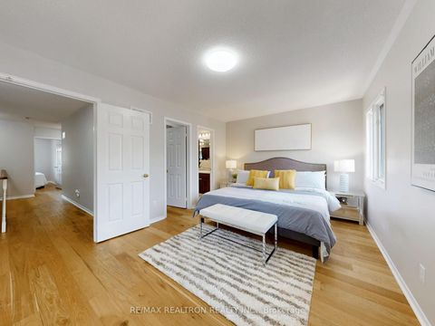 Photo 18 at 8 Coburg Crescent, Langstaff, Richmond Hill