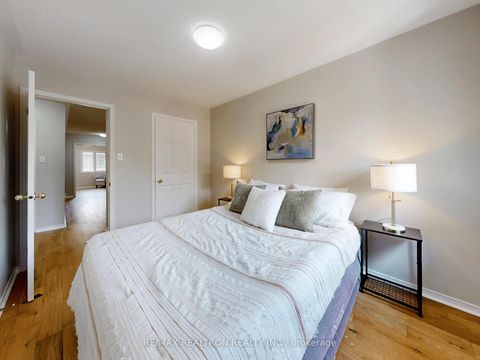 Photo 27 at 8 Coburg Crescent, Langstaff, Richmond Hill